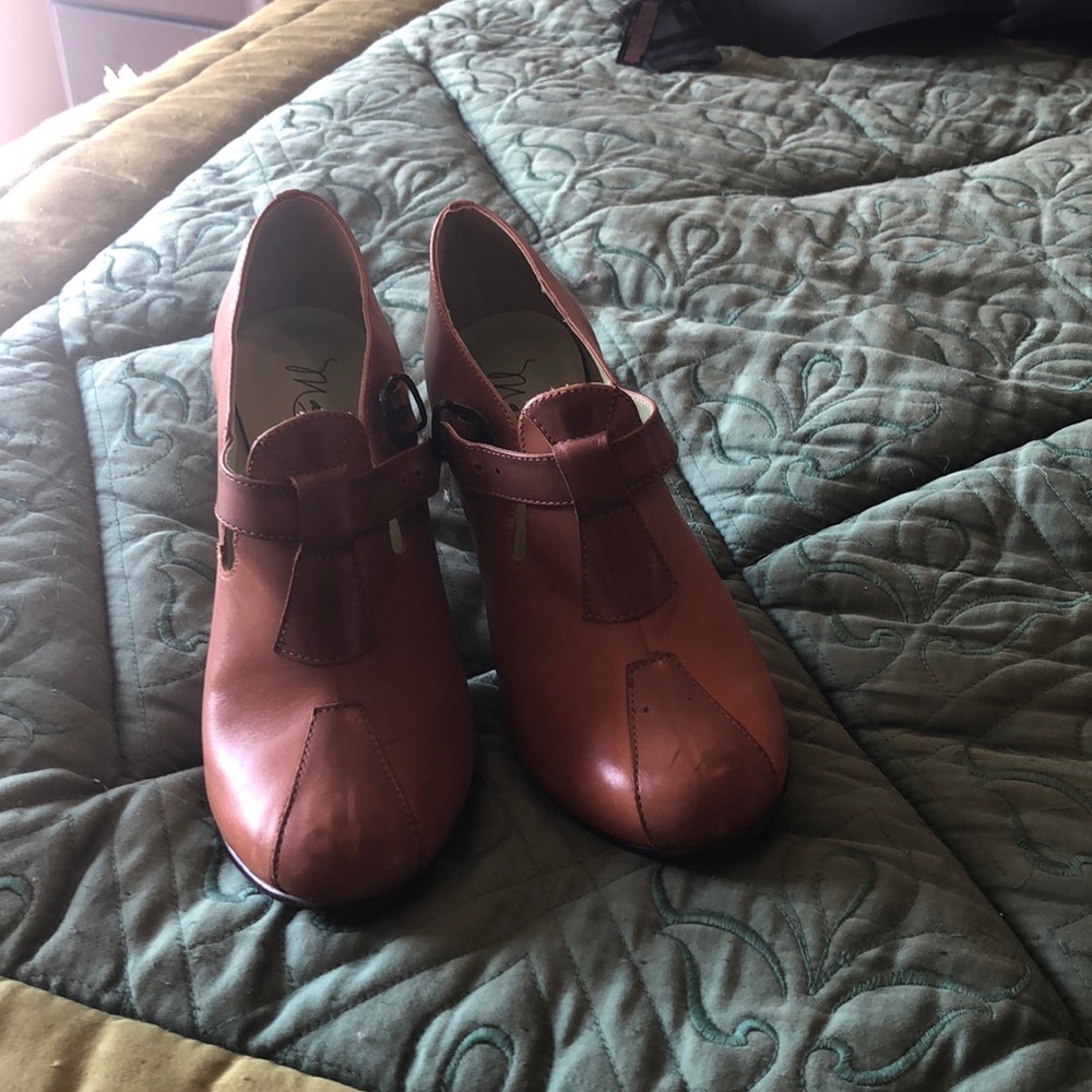 Brown Mariana by Golc shoes